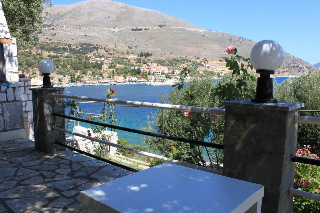 Ballas Apartments Agia Efimia Eksteriør bilde