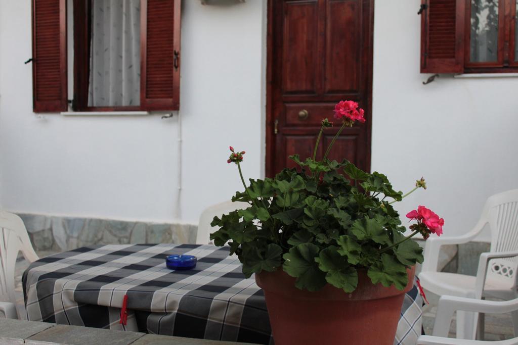 Ballas Apartments Agia Efimia Rom bilde