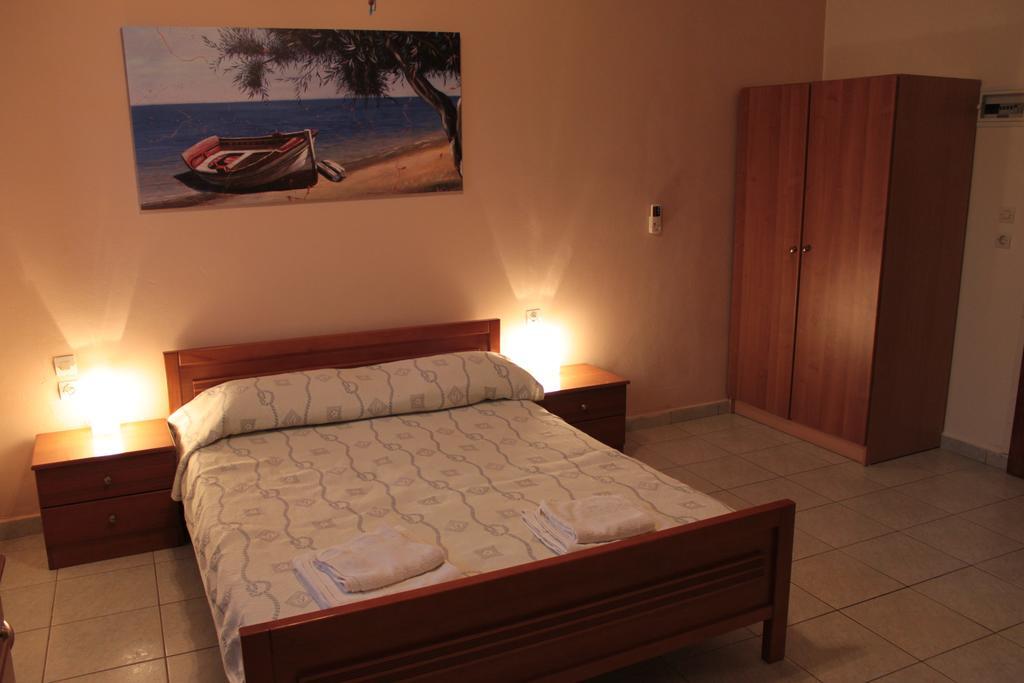 Ballas Apartments Agia Efimia Rom bilde