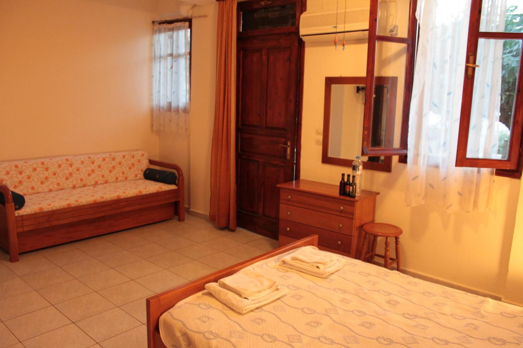 Ballas Apartments Agia Efimia Rom bilde