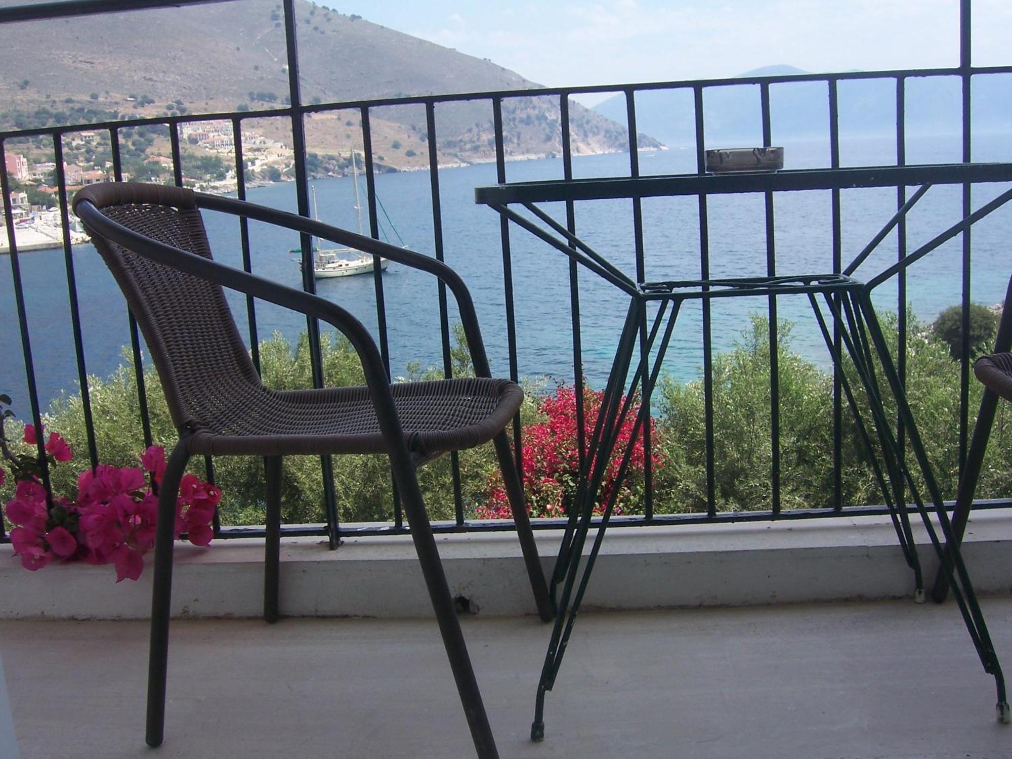 Ballas Apartments Agia Efimia Rom bilde