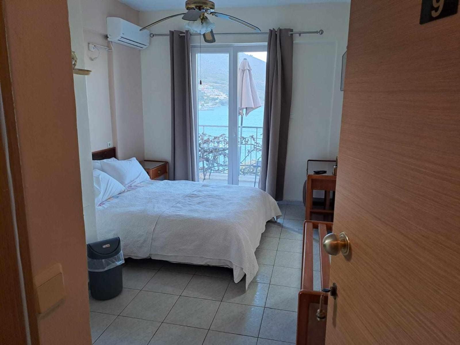 Ballas Apartments Agia Efimia Eksteriør bilde